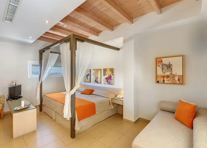 Nissaki Beach Hotel